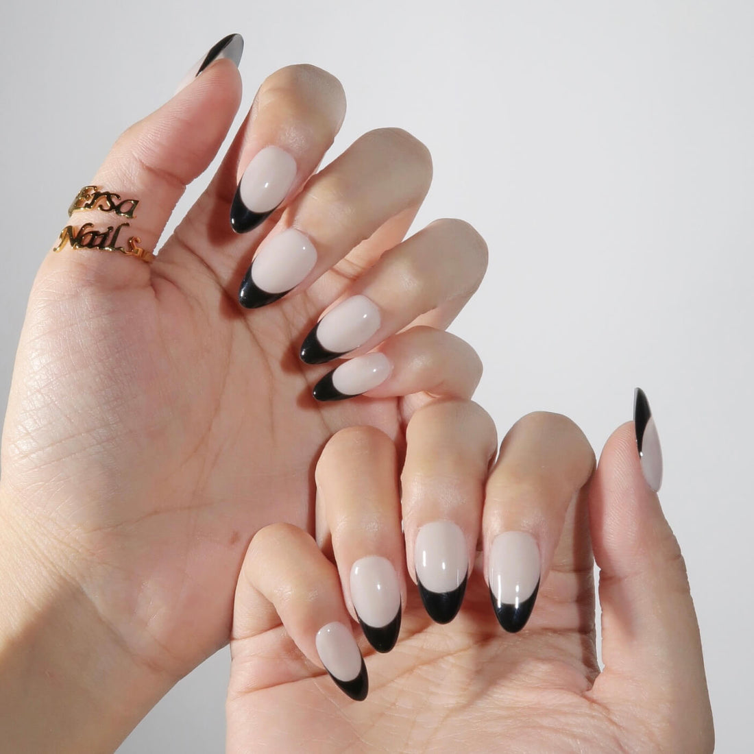 Swara F05 - Black Swan